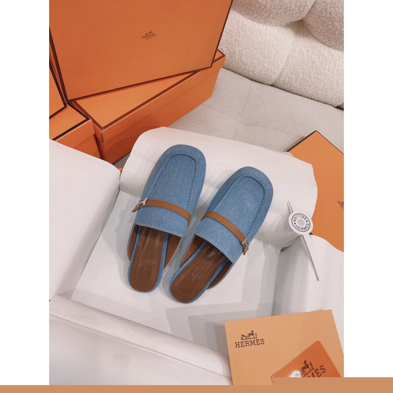 H**mes slippers